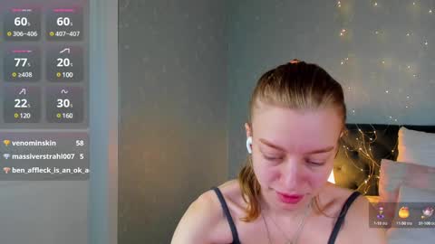 Snapshot of michelle_blond chatting on 29, 12, 2024 michelle_blond online show from 29, 12, 2024