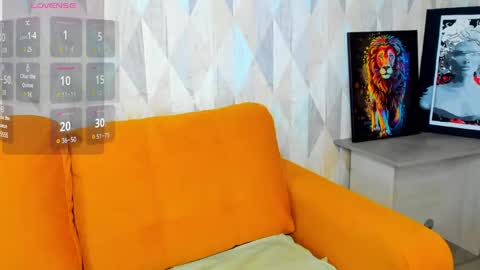 Snapshot of michelle_blond chatting on 3, 2, 2025 michelle_blond online show from 3, 2, 2025