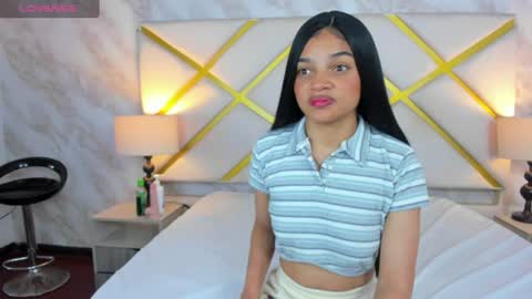 Snapshot of michellebronx chatting on 11, 6, 2026 michellebronx online show from 11, 6, 2026