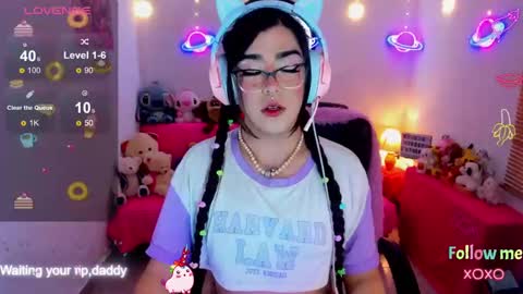   online show from 9, 10, 2025