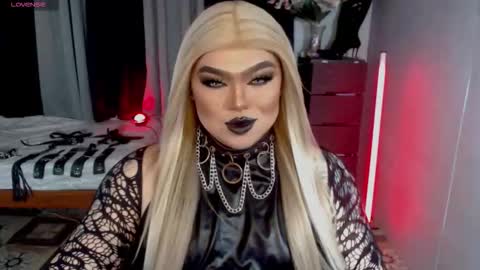 Snapshot of michellevixen921 chatting on 22, 9, 2025 Michelle online show from 22, 9, 2025