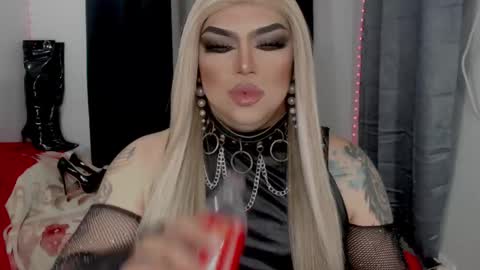 Michelle online show from 17, 12, 2025