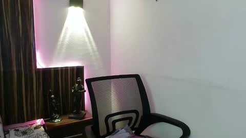 Snapshot of michellewhite_ chatting on 14, 1, 2025 Michelle online show from 14, 1, 2025