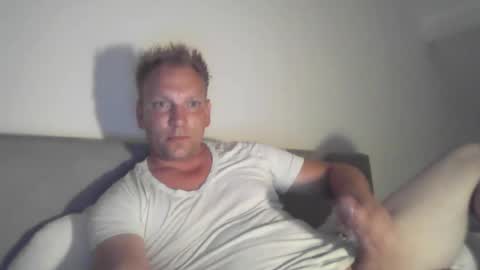 mickkxl online show from 4, 8, 2026