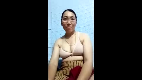 Snapshot of mickye00 chatting on 6, 5, 2026 Miky online show from 6, 5, 2026