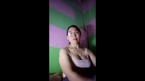 Snapshot of mickye00 chatting on 11, 5, 2026 Miky online show from 11, 5, 2026