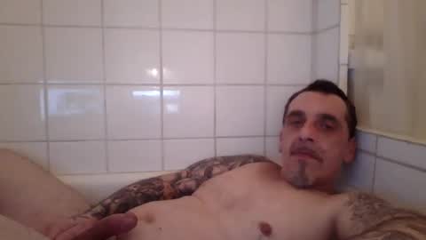 middle123456783939 online show from 14, 4, 2026