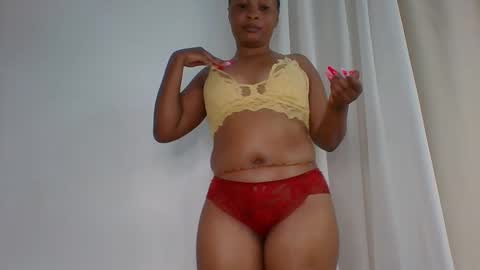 Snapshot of midnightcharm1 chatting on 26, 11, 2025 midnightcharm1 online show from 26, 11, 2025