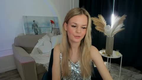 midnighteaura online show from 28, 5, 2026