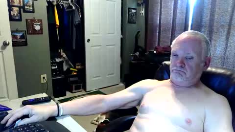 midwestdad09 online show from 14, 4, 2026