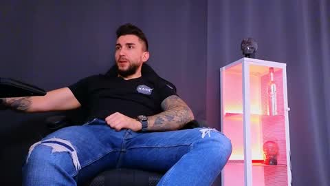 MightyAaron online show from 7, 3, 2025