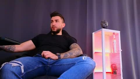 MightyAaron online show from 8, 3, 2025