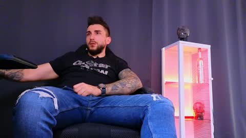 MightyAaron online show from 11, 3, 2025