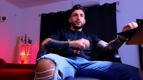 MightyAaron online show from 14, 10, 2025