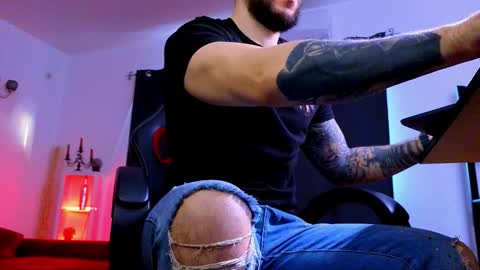 MightyAaron online show from 25, 3, 2026