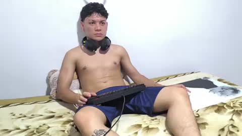 migthy_moon online show from 6, 8, 2026