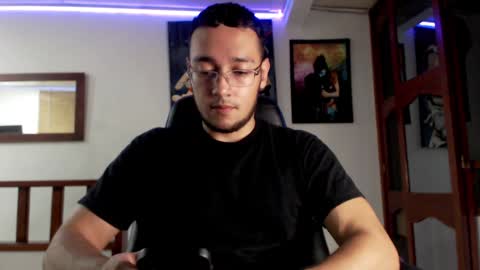 Snapshot of miguel0981 chatting on 21, 1, 2025 Strong Man online show from 21, 1, 2025