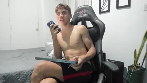 Miguel Hernandez online show from 9, 2, 2025