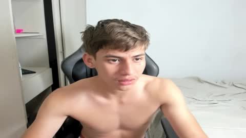 Miguel Hernandez online show from 3, 10, 2025