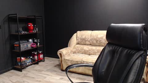 Misha Winchester online show from 5, 2, 2025