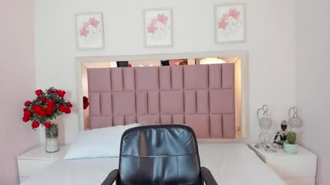 Snapshot of miia_palmerr chatting on 17, 1, 2025 Mia online show from 17, 1, 2025