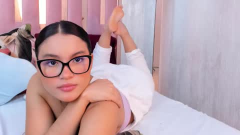 Snapshot of miia_palmerr chatting on 1, 10, 2025 Mia online show from 1, 10, 2025