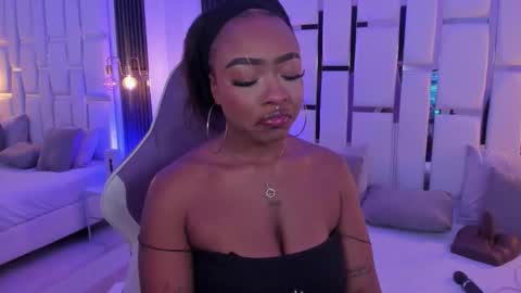 Miia Schwarz  online show from 20, 11, 2025