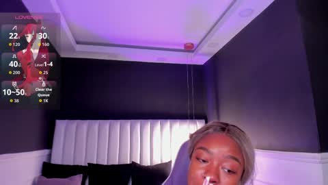 Miia Schwarz  online show from 7, 4, 2026