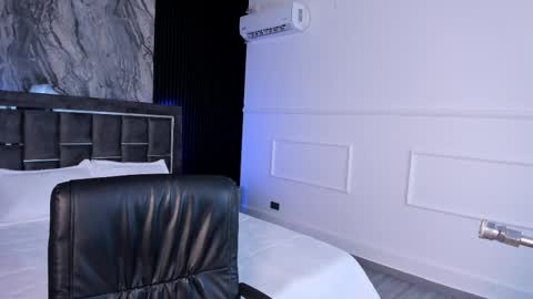 Mia Monroe online show from 19, 2, 2025