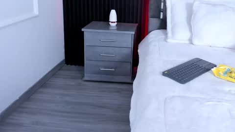 Mia Monroe online show from 23, 2, 2025