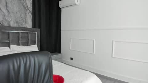 Mia Monroe online show from 7, 3, 2025