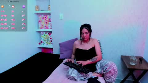 Snapshot of miichael_black chatting on 24, 4, 2026 Michael Black online show from 24, 4, 2026