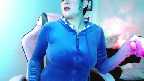 Mila  online show from 15, 1, 2025