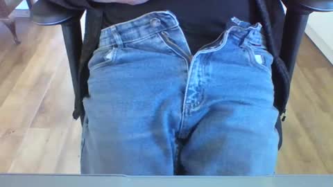 mik online show from 5, 3, 2025