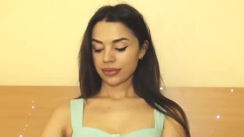 Mika online show from 4, 2, 2025