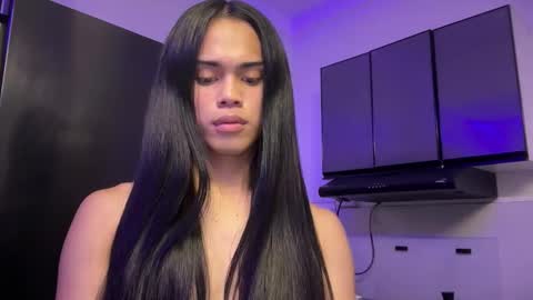 mika_pedersen online show from 6, 10, 2025