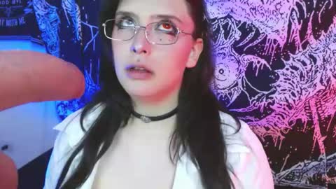 Mika online show from 7, 3, 2026