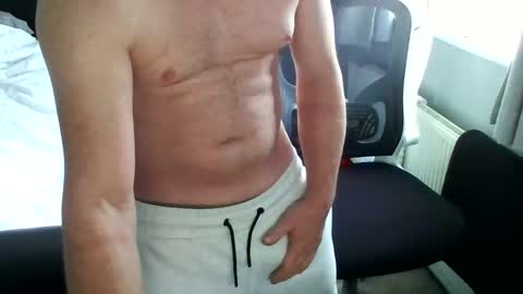 mike454084 online show from 7, 2, 2026