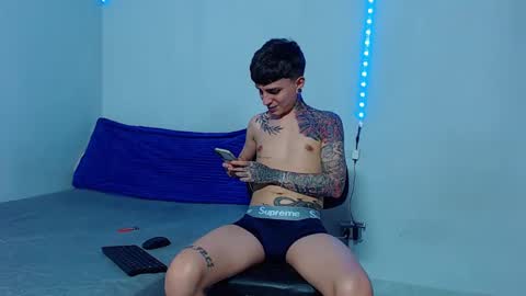 Mike IMDEPENDIENT MODEL online show from 3, 3, 2025