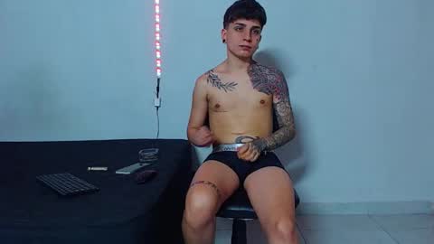 Mike IMDEPENDIENT MODEL online show from 16, 11, 2025