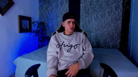 Mike 0233 online show from 14, 9, 2025