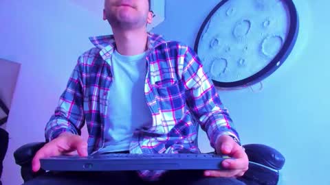 Snapshot of mike_256 chatting on 6, 2, 2026 Mike online show from 6, 2, 2026