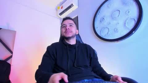 Snapshot of mike_256 chatting on 18, 2, 2026 Mike online show from 18, 2, 2026