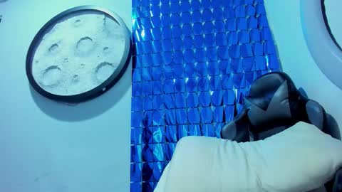 Snapshot of mike_256 chatting on 2, 3, 2026 Mike online show from 2, 3, 2026