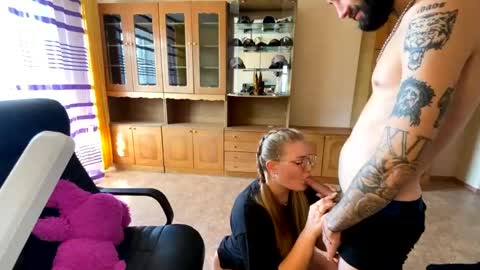 Mike and anna online show from 4, 4, 2026