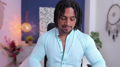 Snapshot of mike_estevess chatting on 1, 12, 2024   online show from 1, 12, 2024