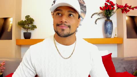 Snapshot of mike_estevess chatting on 6, 12, 2024   online show from 6, 12, 2024