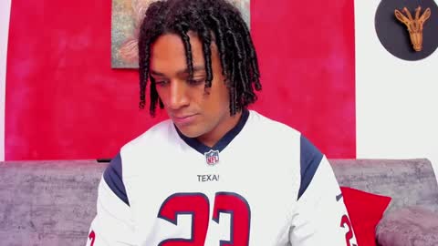 Snapshot of mike_estevess chatting on 15, 12, 2024   online show from 15, 12, 2024