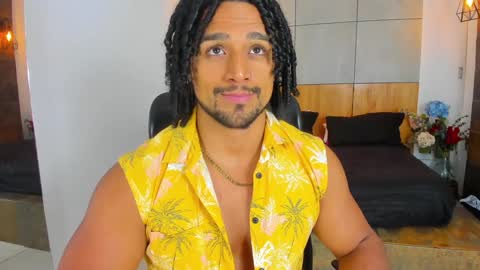 Snapshot of mike_estevess chatting on 31, 1, 2025   online show from 31, 1, 2025