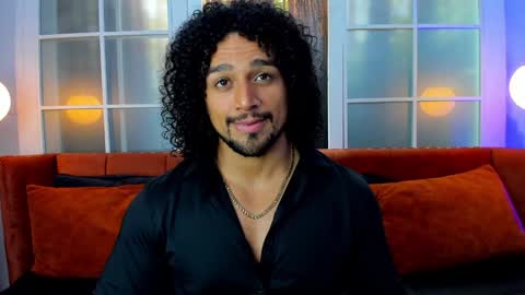 Snapshot of mike_estevess chatting on 8, 2, 2025   online show from 8, 2, 2025